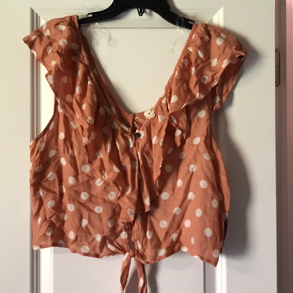 Peach sleeveless crop top